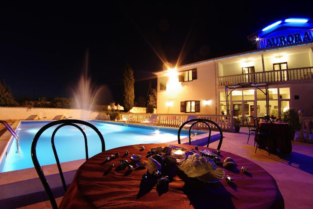 Hotel Aurora Pula Exterior photo