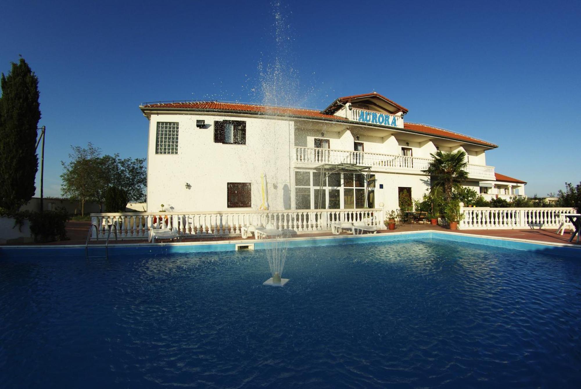 Hotel Aurora Pula Exterior photo